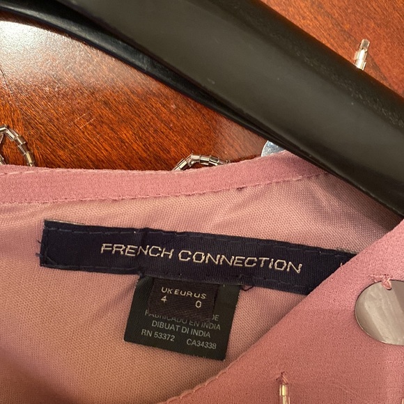 Gorgeous and spectacular pink sequin dress. - Picture 2 of 5